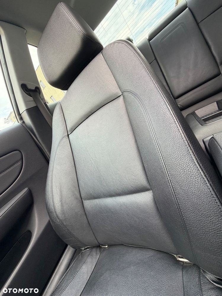 BMW Seria 1 120d Limited Edition Lifestyle mit M Sportpaket - 26
