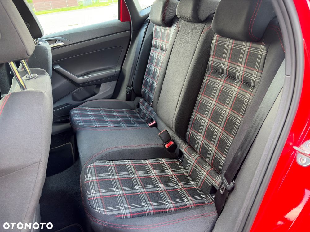 Volkswagen Polo - 14