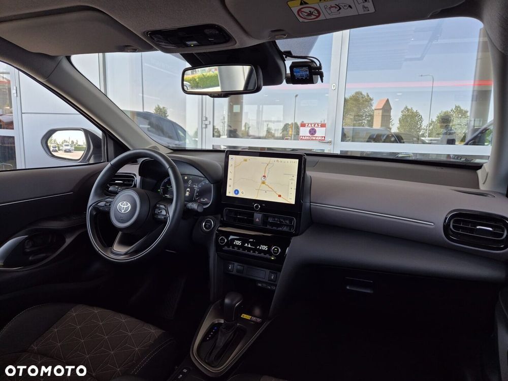 Toyota Yaris Cross Hybrid 1.5 Executive - 13