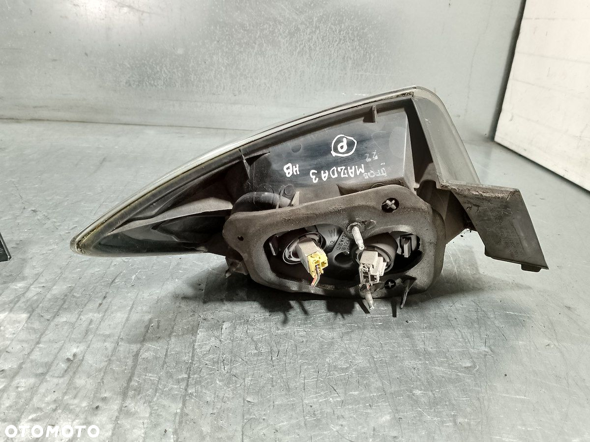 LAMPY TYŁ KOMPLET MAZDA 3 ( 99-09 ) 1.6 HDI HATCHBACK P6312 - 10