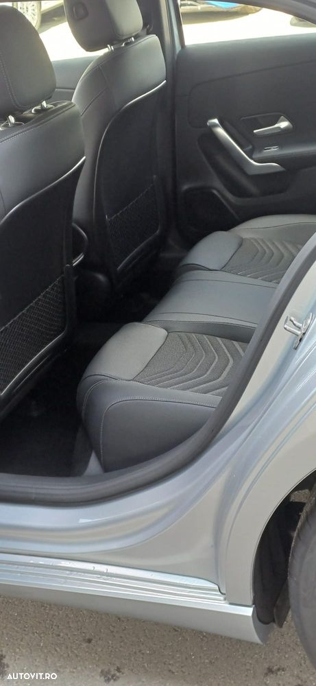 Mercedes-Benz A 180 7G-DCT Special Edition - 19