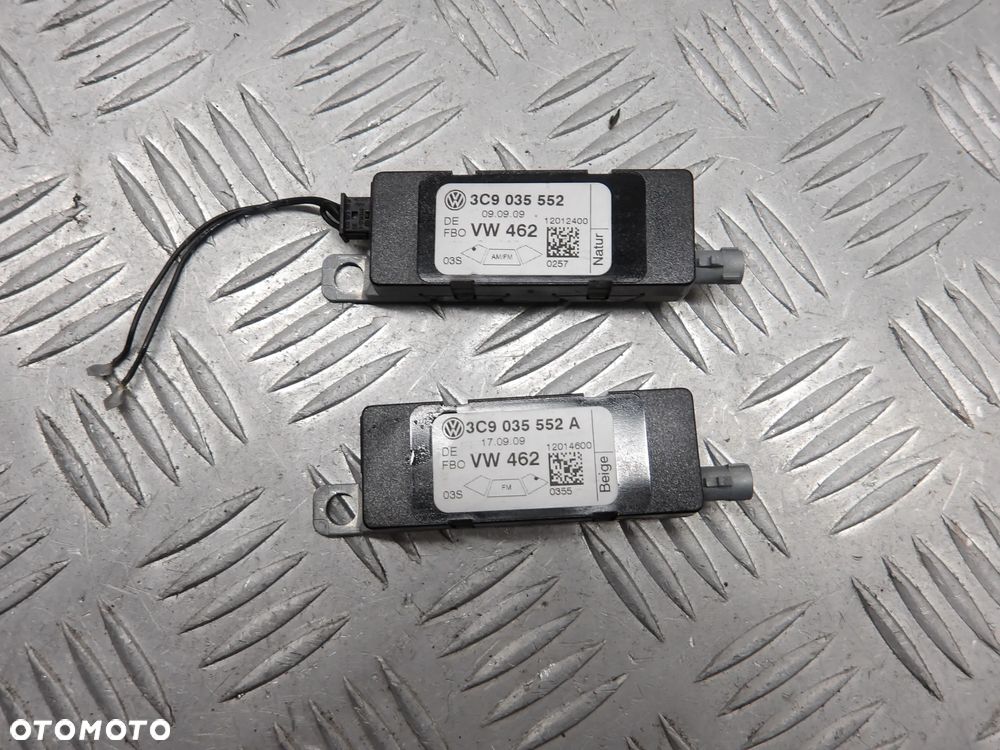 VW PASSAT B6 KOMBI 1.6TDI 2009r. WZMACNIACZ ANTENY 3C9035552A - 2