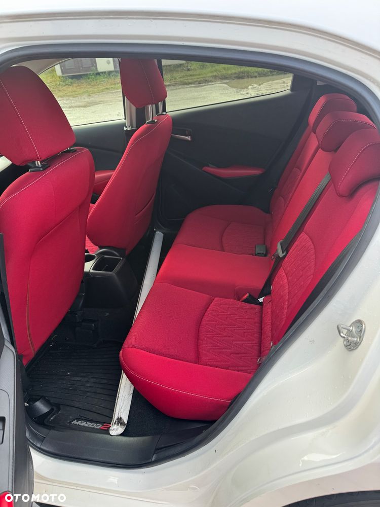 Mazda 2 - 7