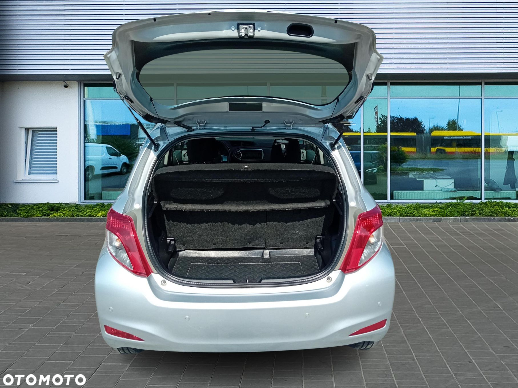 Toyota Yaris 1.33 Premium - 15