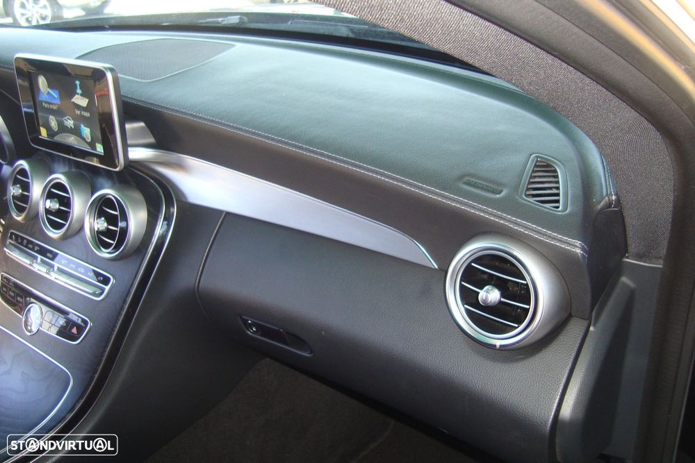 Mercedes-Benz C 220 - 32