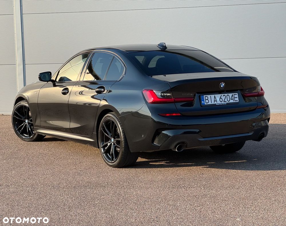 BMW Seria 3 320i xDrive M Sport Shadow sport - 5