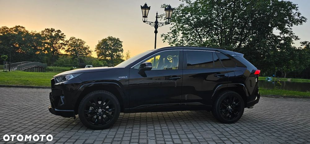 Toyota RAV4 2.5 Hybrid Black Edition by JBL 4x4 - 11