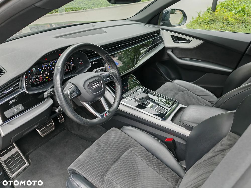 Audi Q8 - 16