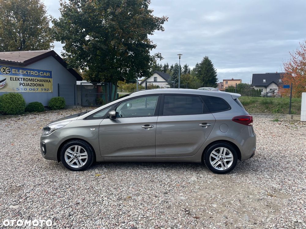 Kia Carens 1.7 CRDi 141 Dream Team Edition - 8