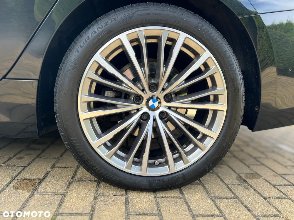 BMW Seria 3 320d xDrive Luxury Line sport - 37