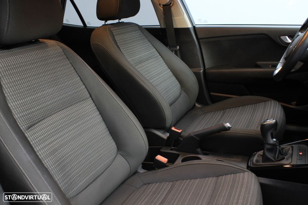 Kia Stonic 1.0 T-GDI Drive - 21