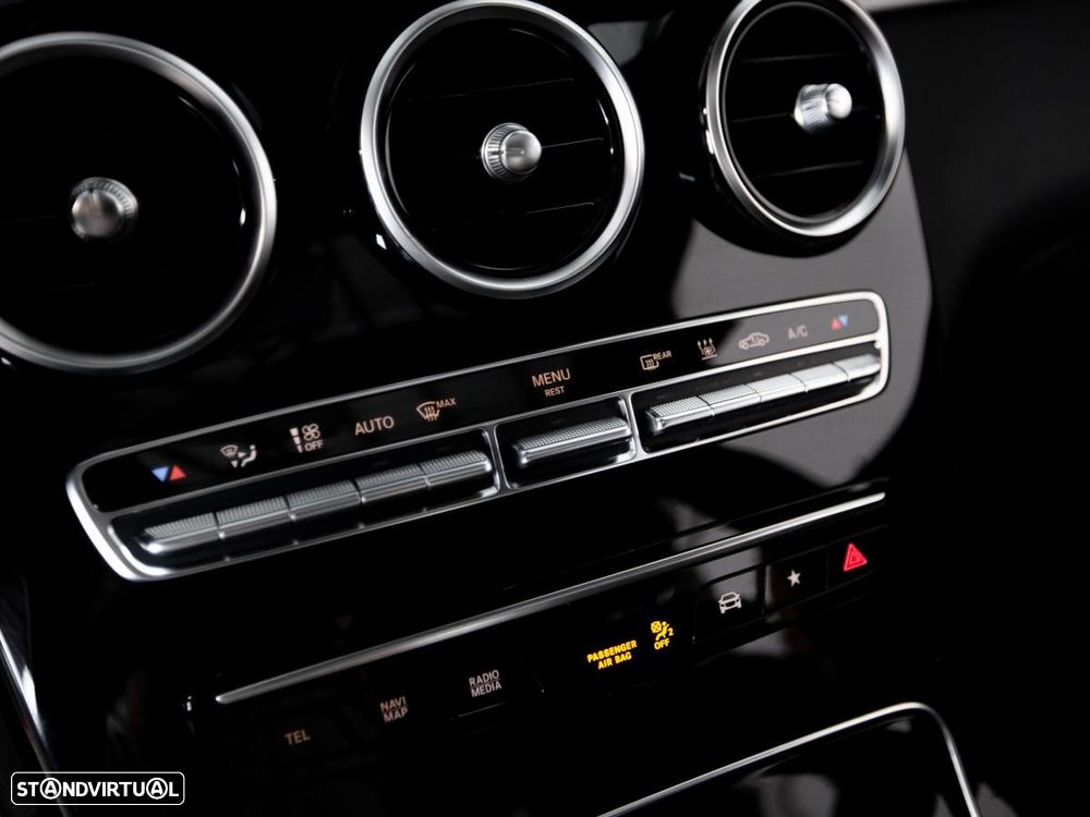 Mercedes-Benz GLC 300 de 4Matic - 32
