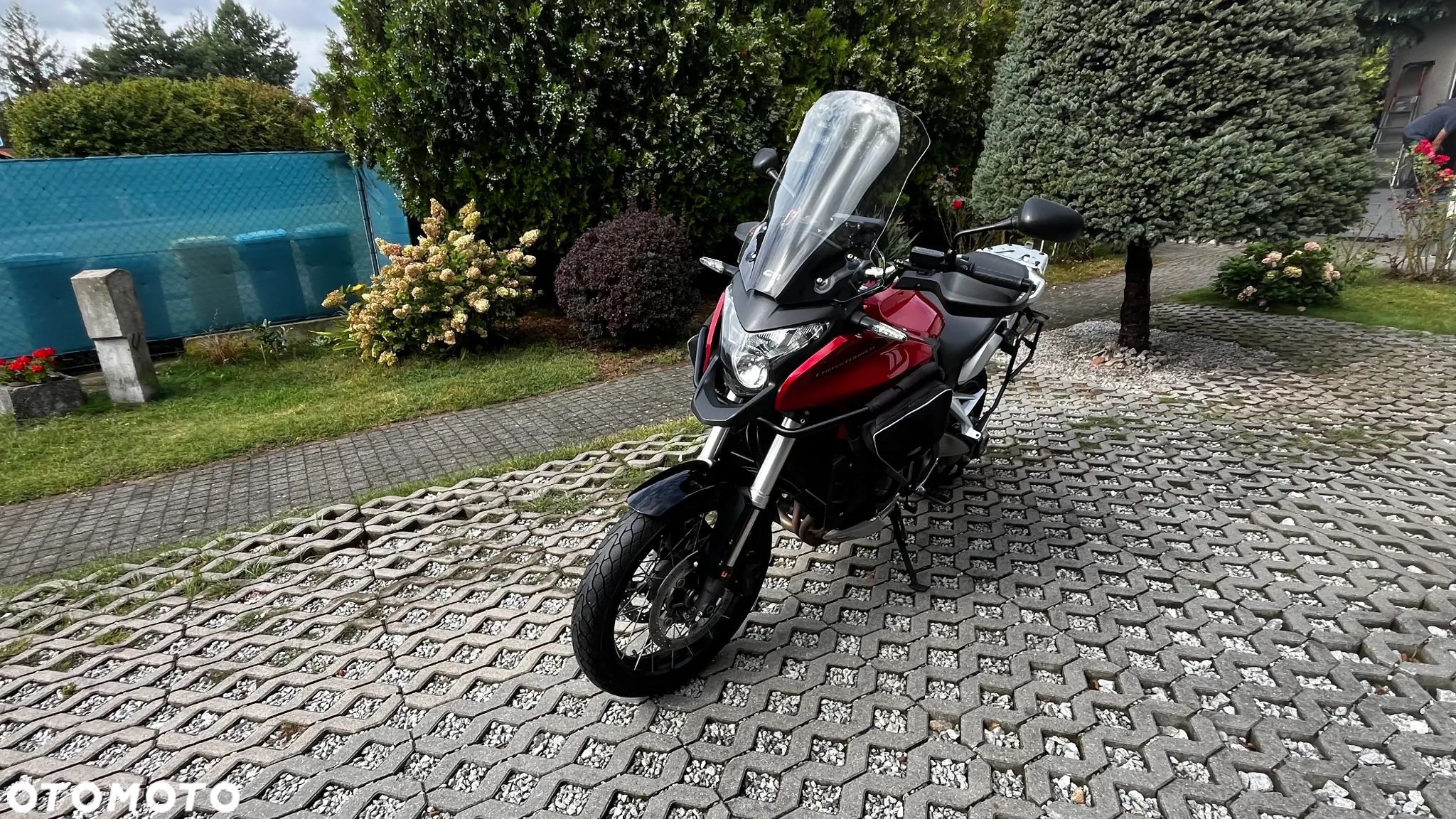 Honda VFR - 1