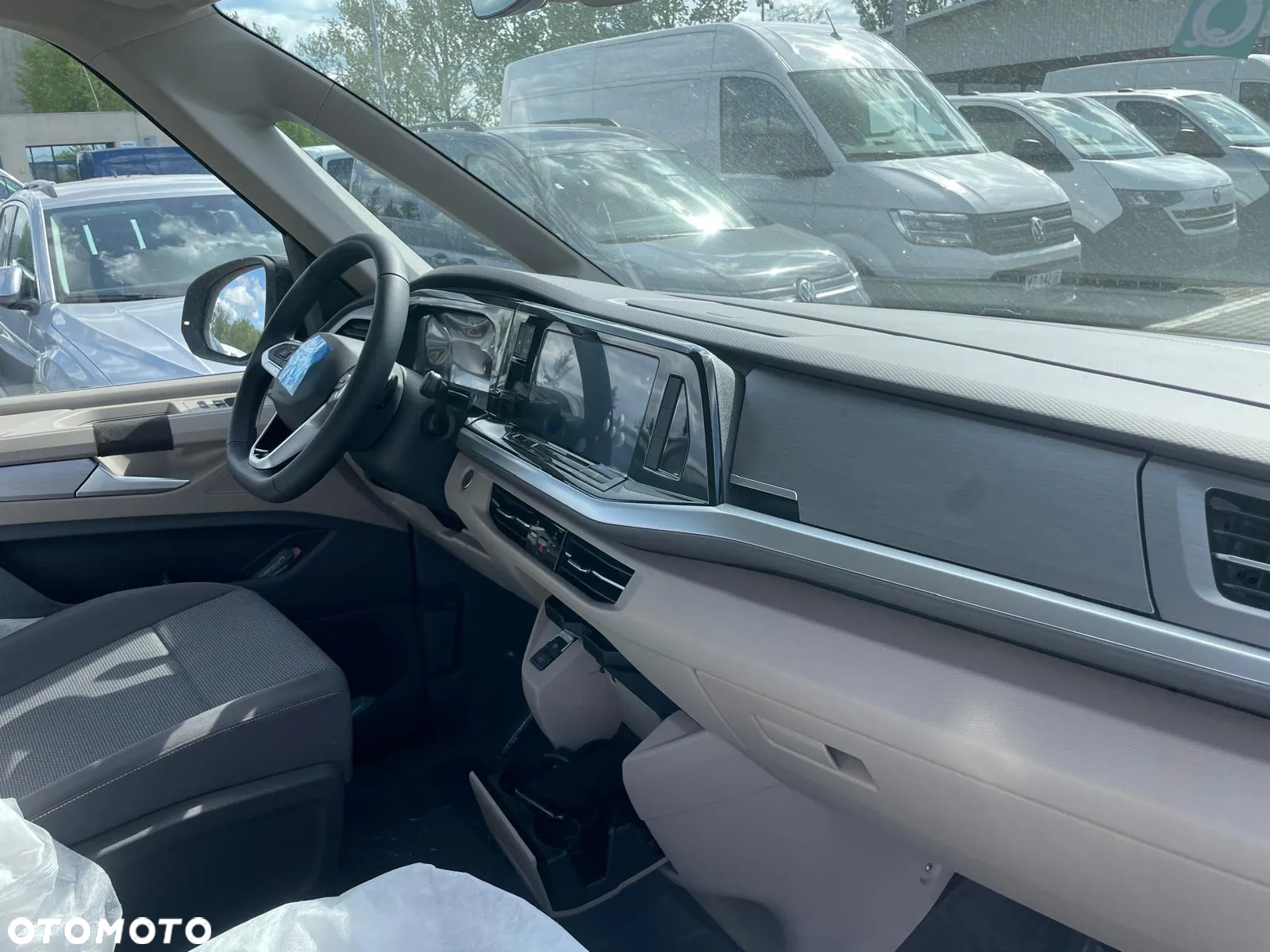 Volkswagen Multivan 2.0 TDI L2 Edition DSG - 24