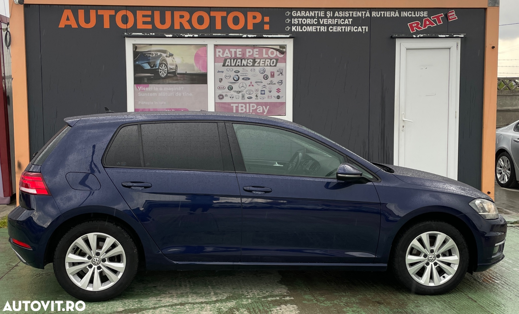 Volkswagen Golf 2.0 BlueTDI DSG Comfortline - 15