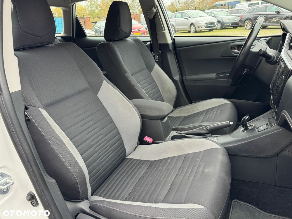 Toyota Auris - 8