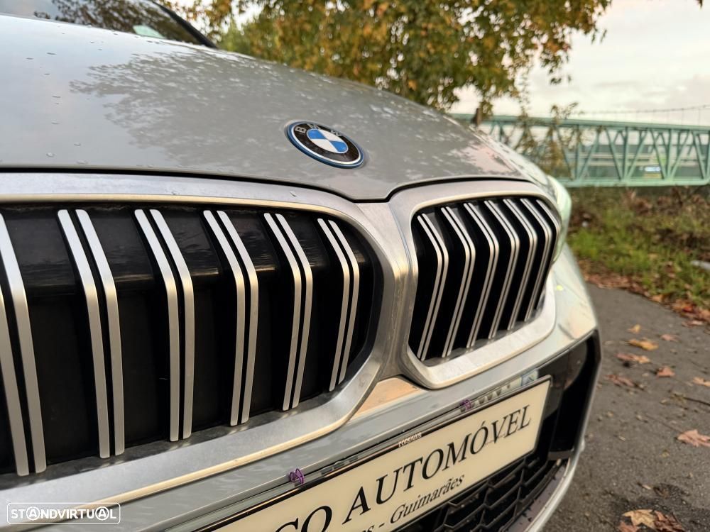 BMW 330 e Touring xDrive Aut. M Sport - 12