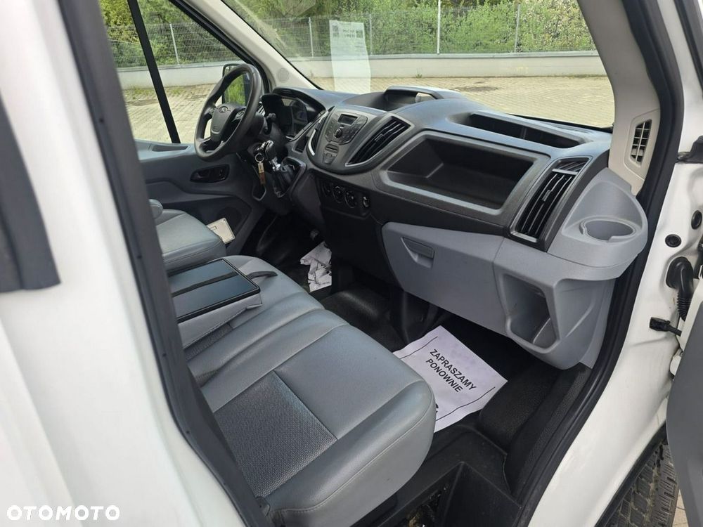 Ford Transit - 23