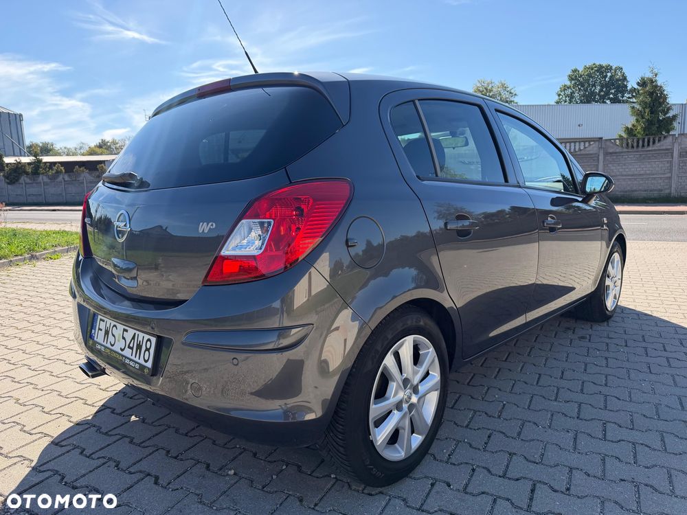 Opel Corsa 1.4 16V 150 Jahre - 18