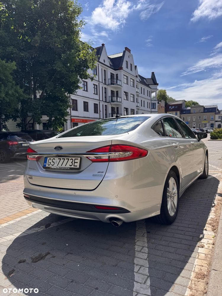 Ford Fusion - 11