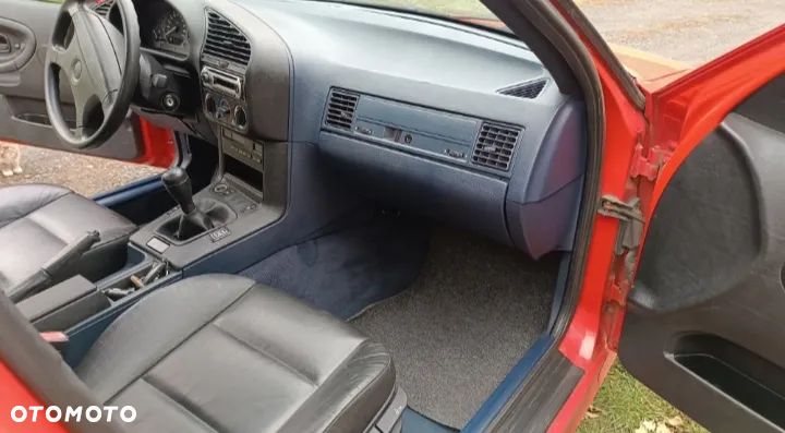 BMW Seria 3 316i - 3