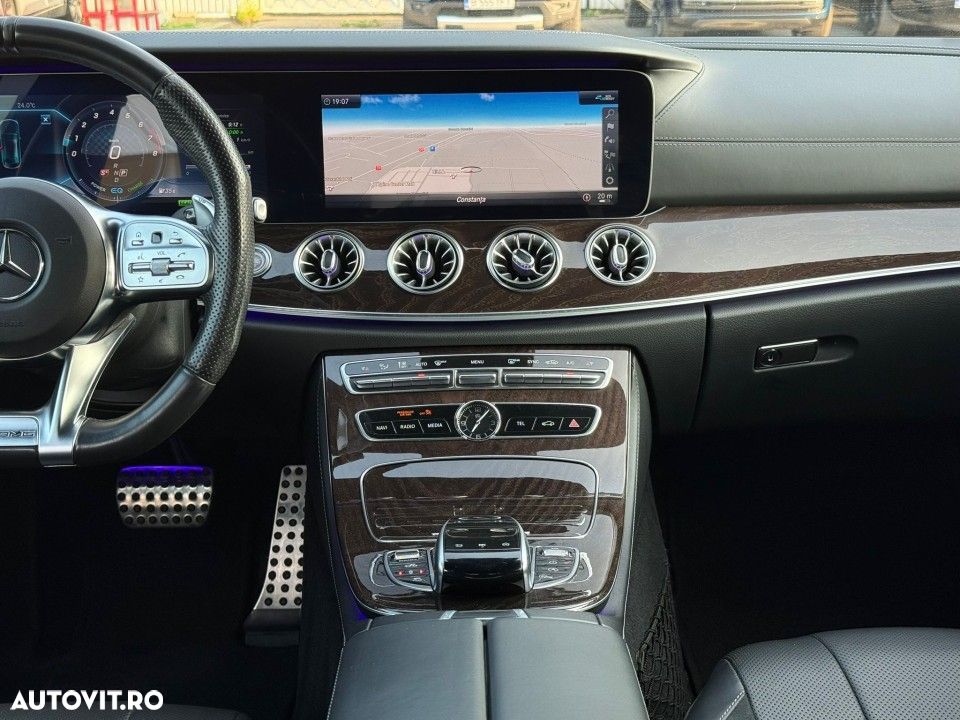 Mercedes-Benz CLS AMG 53 4MATIC Aut - 25