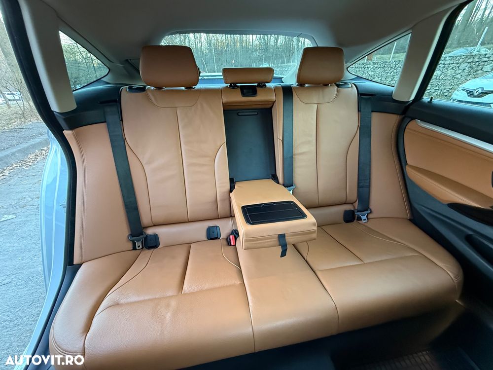 BMW Seria 3 320i xDrive AT - 8