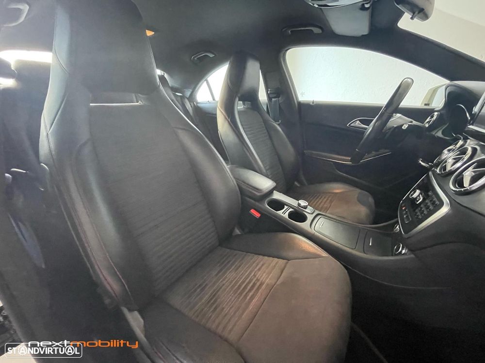Mercedes-Benz CLA 250 7G-DCT AMG Line - 20