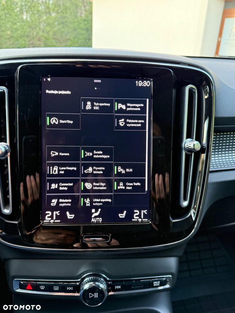 Volvo XC 40 - 33