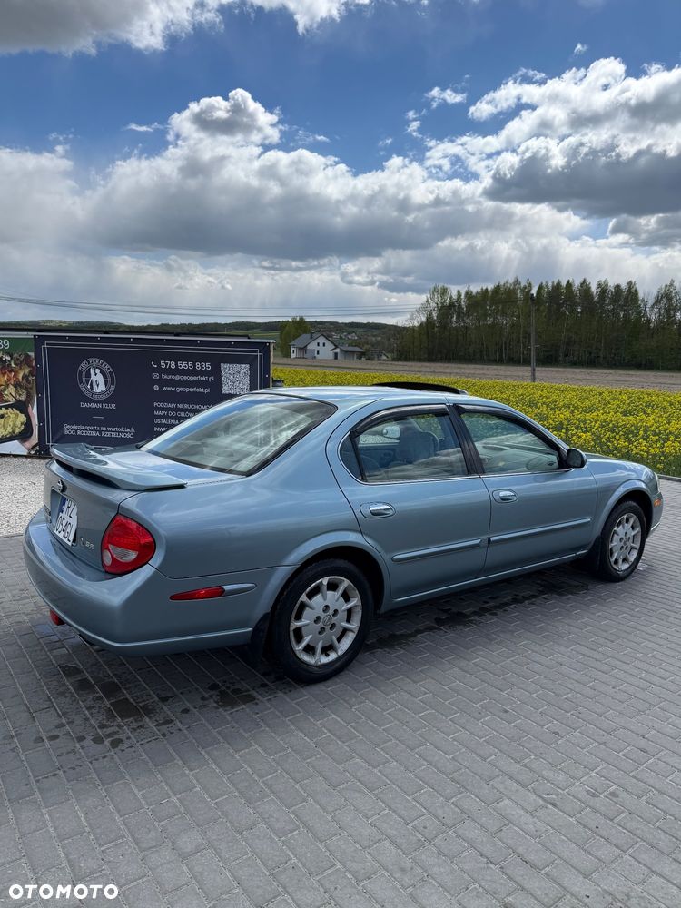 Nissan Maxima - 8
