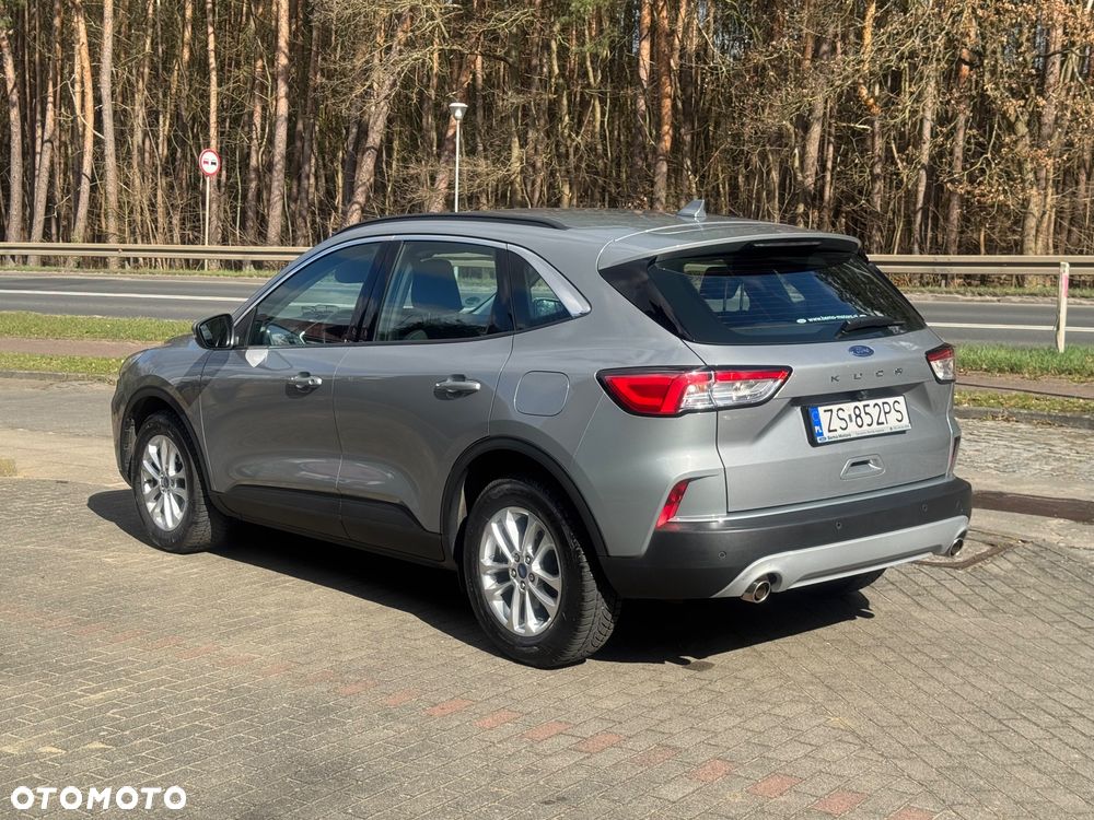 Ford Kuga 1.5 EcoBoost TITANIUM - 3