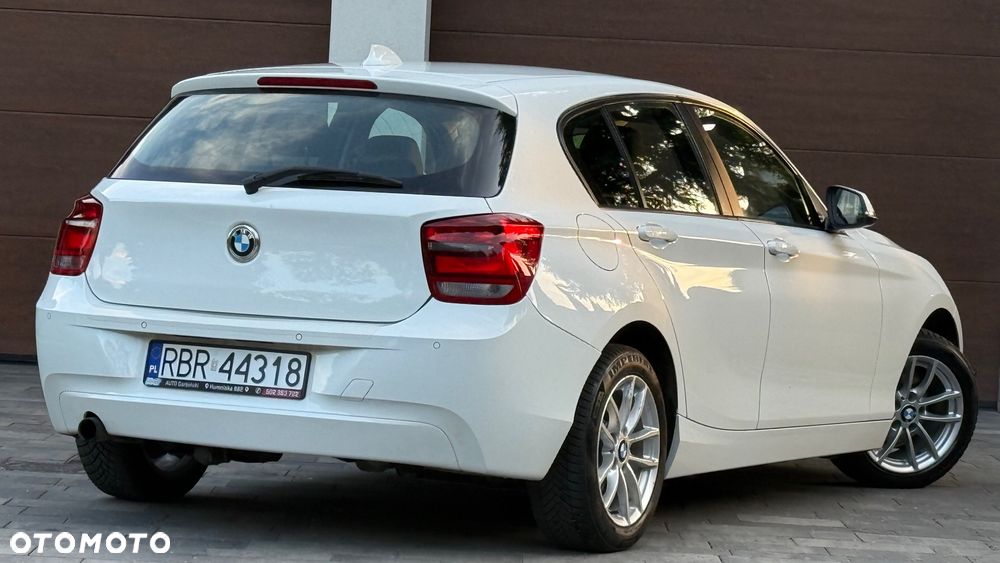 BMW Seria 1 116d Sport Line - 4
