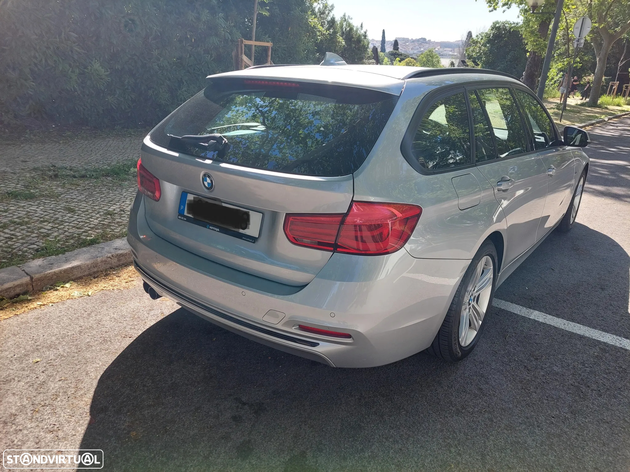 BMW 320 d Touring Line Sport Auto - 3
