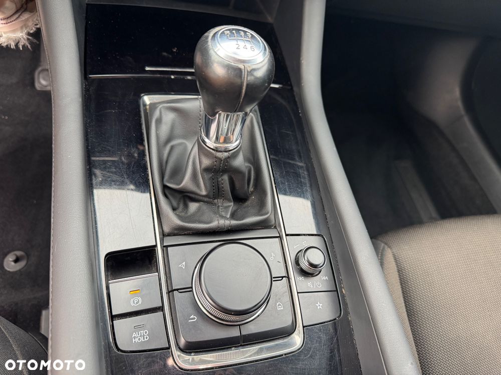 Mazda 3 - 25
