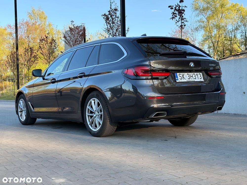 BMW Seria 5 520d M Sport Edition - 3