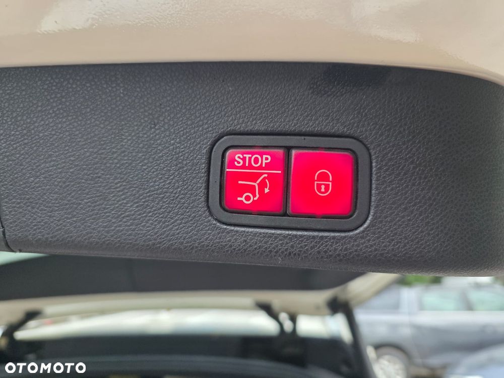 Mercedes-Benz GL 400 4Matic 7G-TRONIC - 30