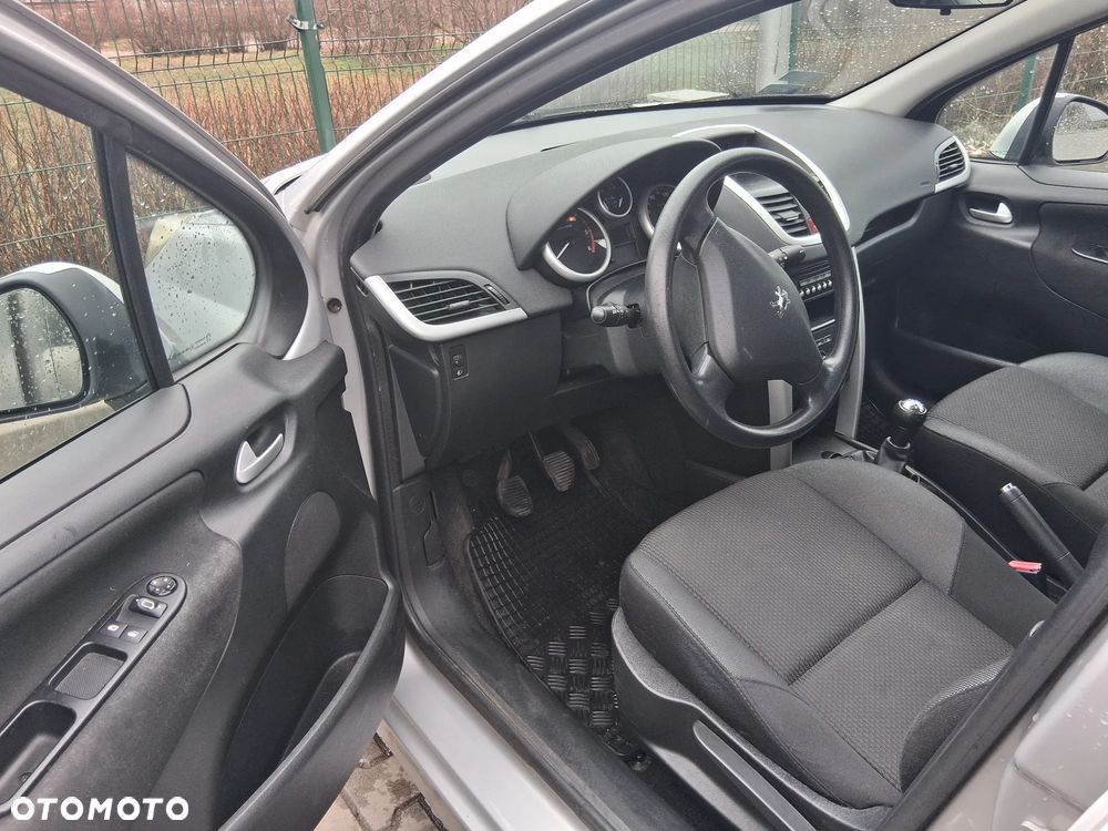 Peugeot 207 1.4 HDi Active - 4