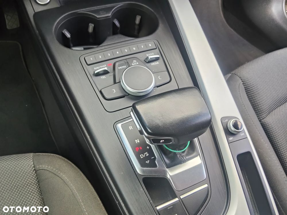 Audi A4 Avant 2.0 TDI S tronic design - 30