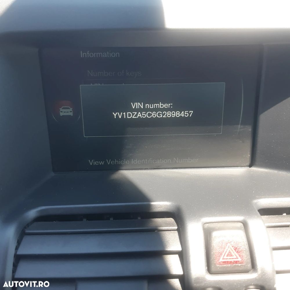 Volvo XC 60 D5 AWD Geartronic Ocean Race - 4