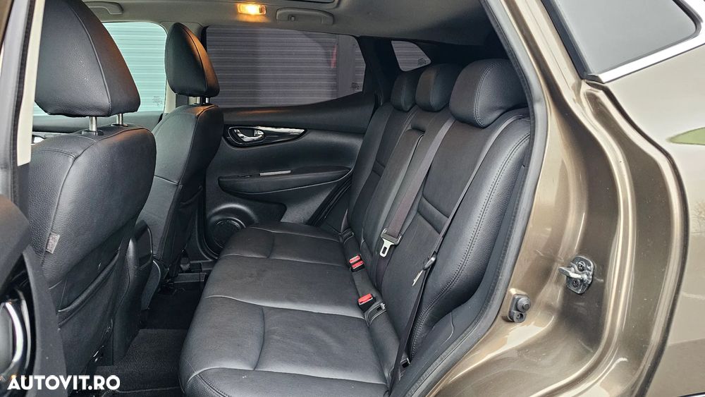 Nissan Qashqai 1.6 DCI Start/Stop X-TRONIC Tekna - 25