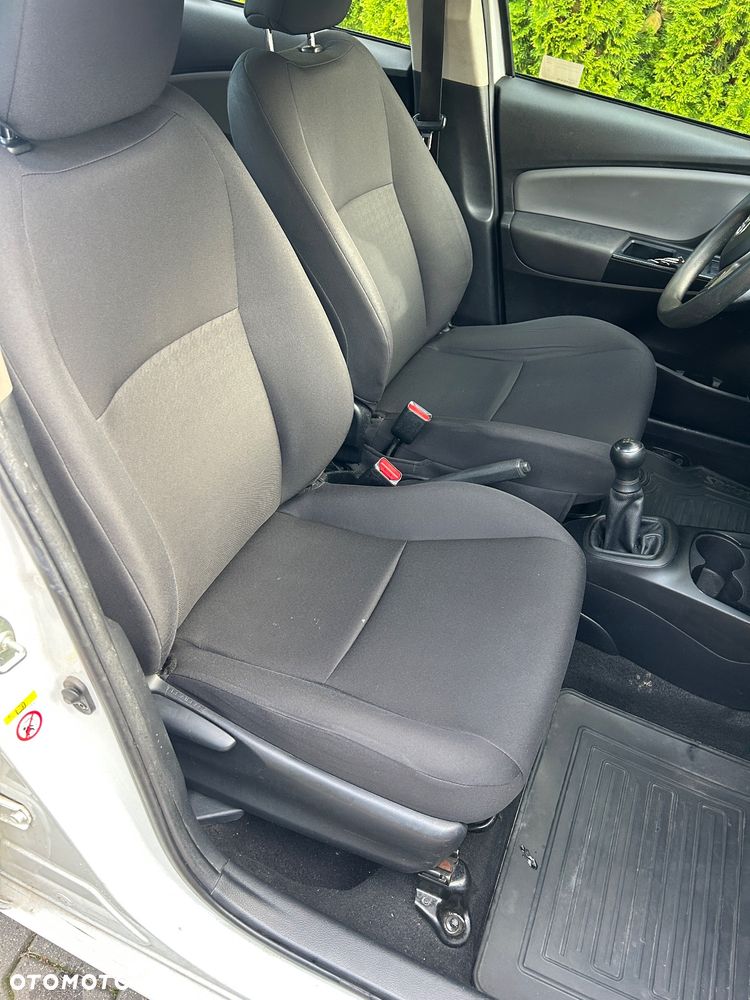 Toyota Yaris 1.0 Active - 8