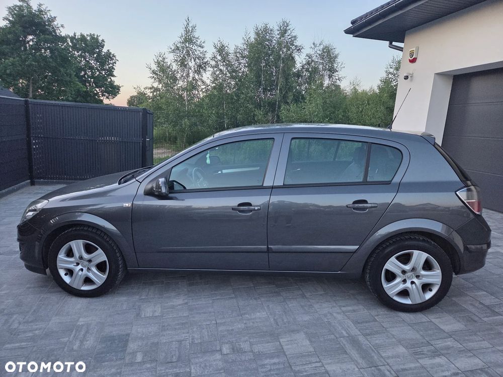 Opel Astra 1.6 Automatik Design Edition - 12