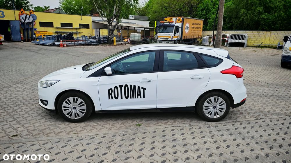 Ford Focus 1.5 TDCi SYNC Edition - 3