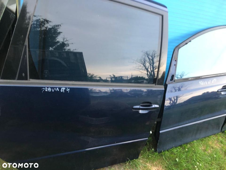 Drzwi prawe tylne Toyota Previa 8P4 - 1