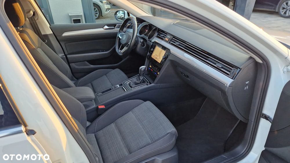 Volkswagen Passat 2.0 TDI SCR Highline DSG - 8