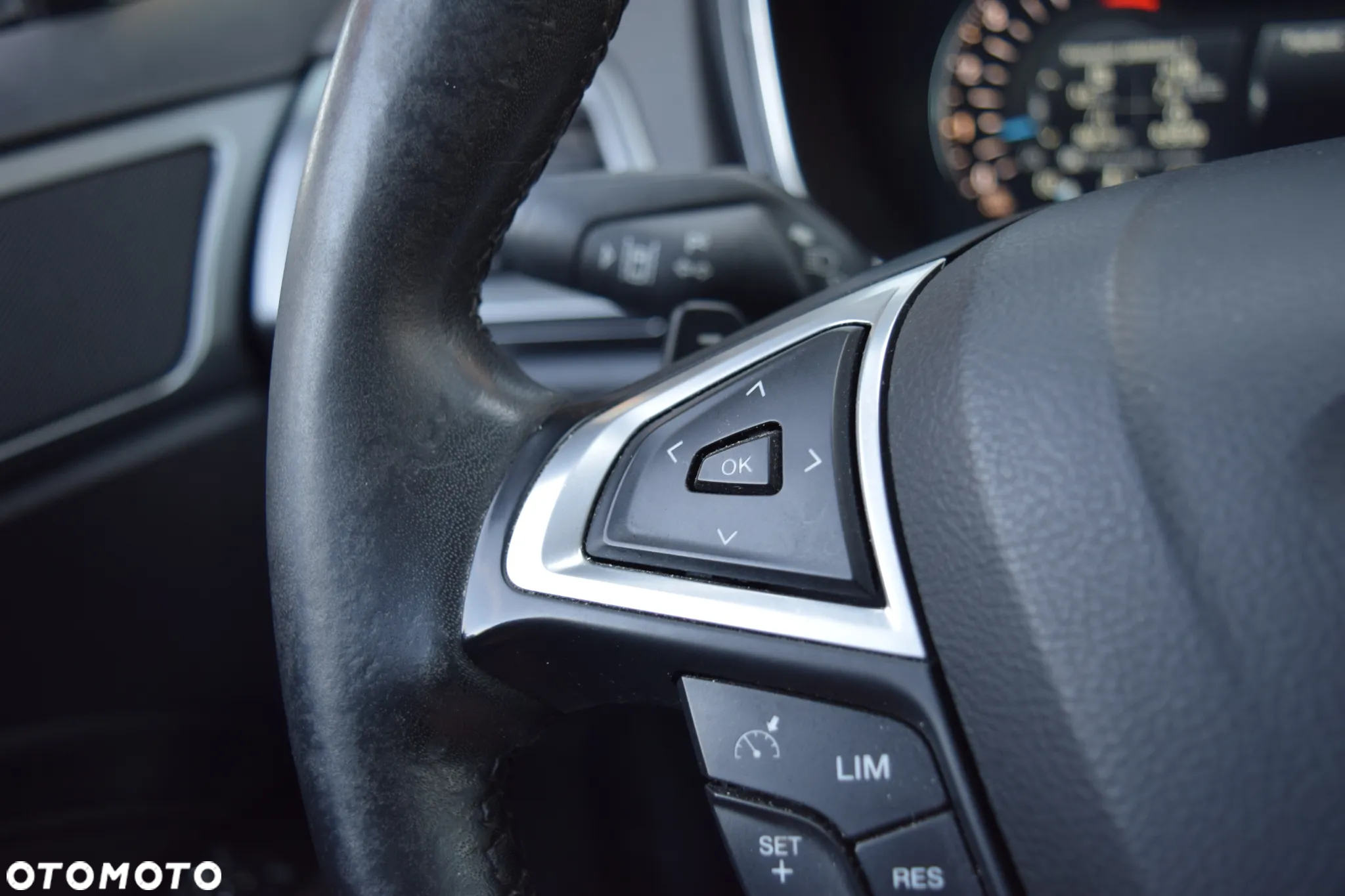 Ford Mondeo 2.0 TDCi ST-Line PowerShift - 23
