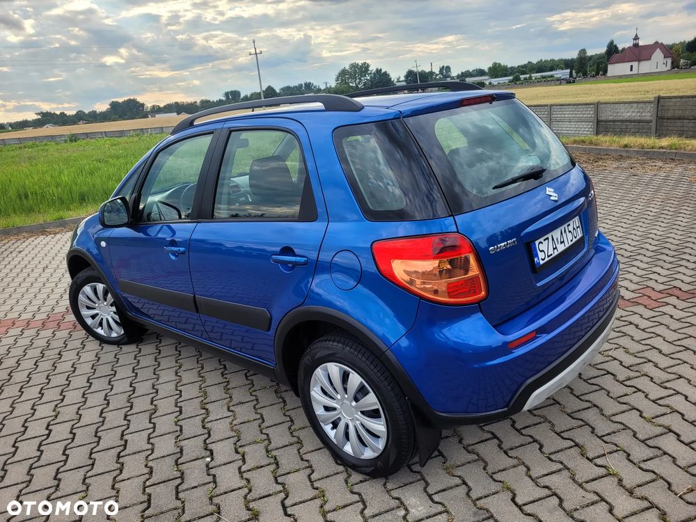 Suzuki SX4 1.6 VVT 4x4 Comfort - 32