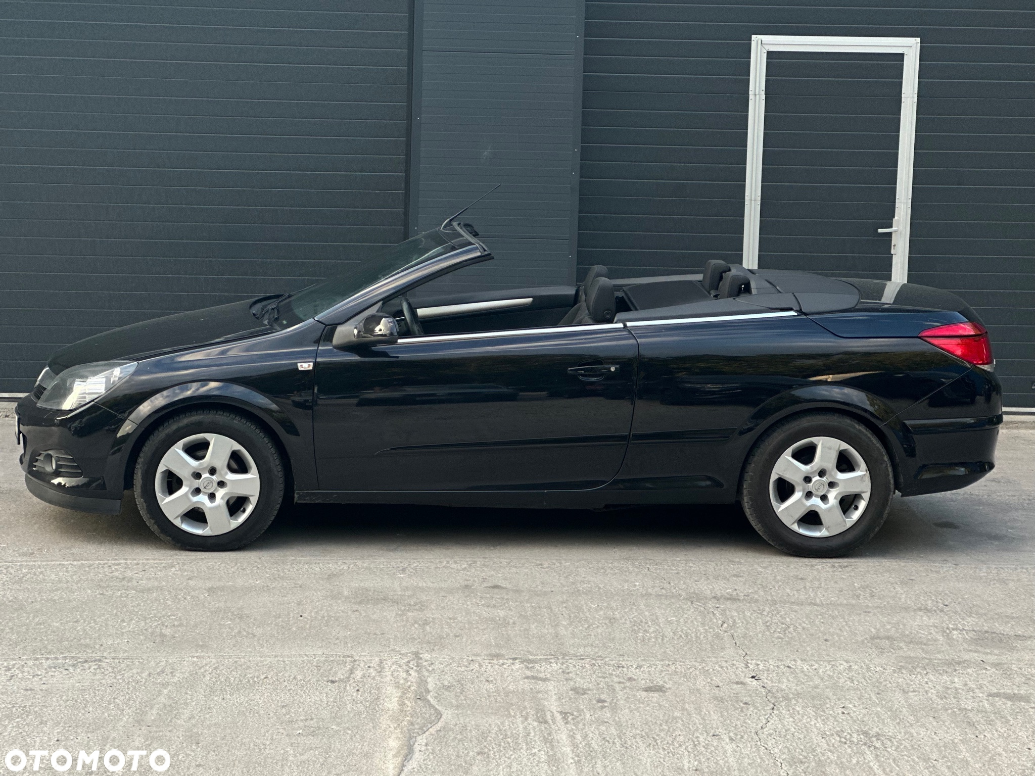 Opel Astra TwinTop 1.6 Enjoy - 5