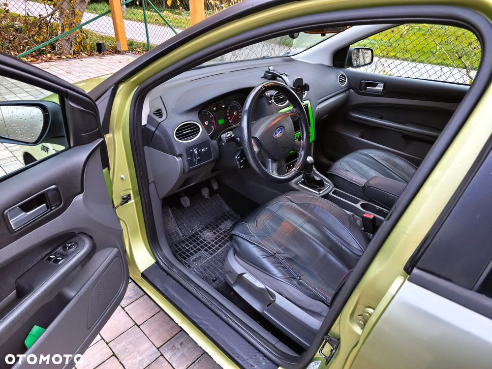 Ford Focus - 10