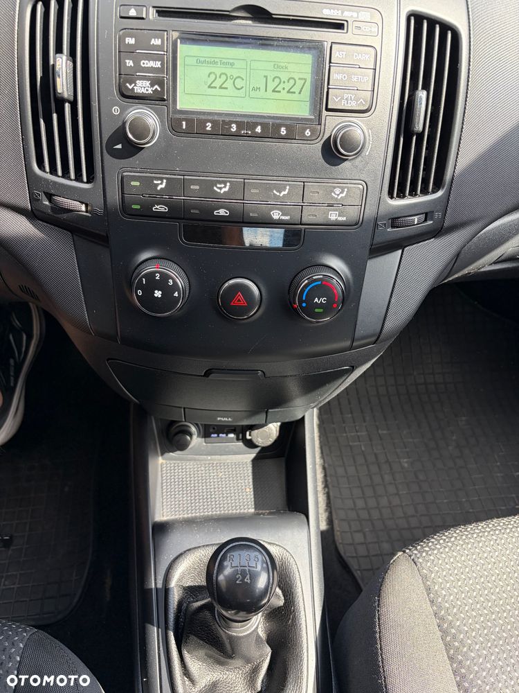 Hyundai i30 i30cw 1.4 blue Comfort - 17